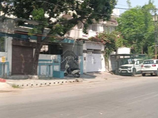4 BHK Independent House in Aliganj for resale Lucknow. The reference number is 20938828