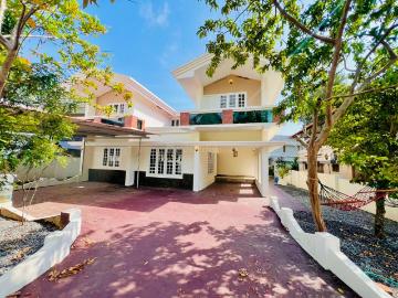4 BHK Independent House in Aluva for resale Kochi. The reference number is 20501283