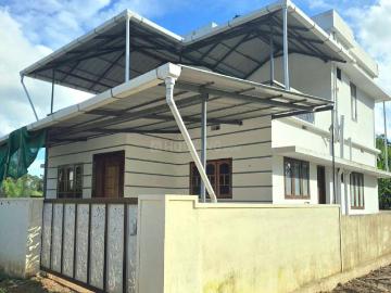 4 BHK Independent House in Aluva for resale Kochi. The reference number is 20552240