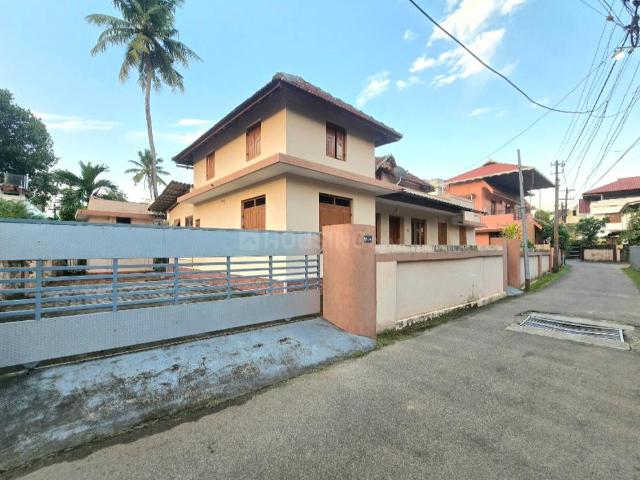 4 BHK Independent House in Aluva for resale Kochi. The reference number is 20602146