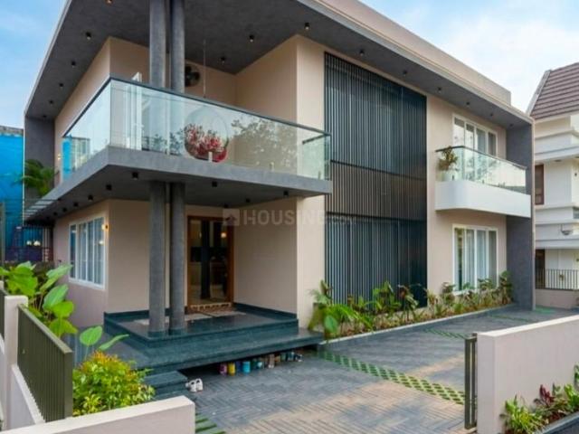 4 BHK Independent House in Aluva for resale Kochi. The reference number is 21332081