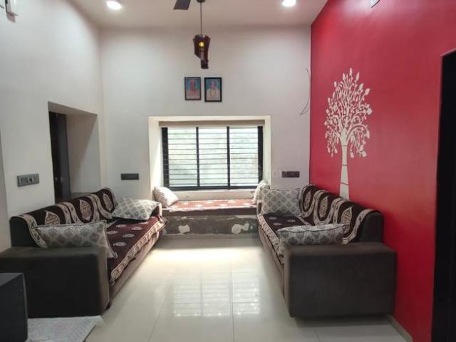 4 BHK Independent House in Ambawadi for resale Ahmedabad. The reference number is 20641863