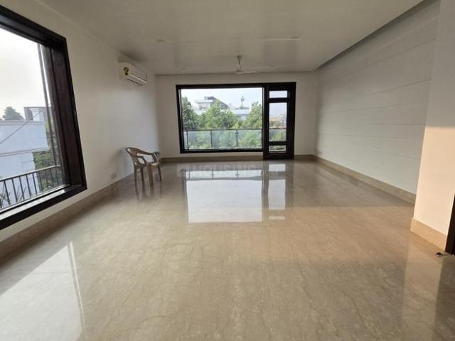 4 BHK Independent House in Anand Lok for rent New Delhi. The reference number is 19331149
