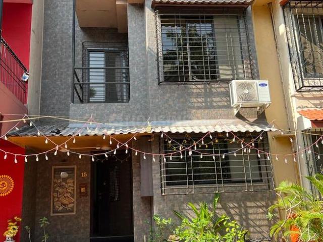 4 BHK Independent House in Andheri East for resale Mumbai. The reference number is 18124153