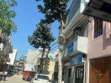 4 BHK Independent House in Ansals Chiranjiv Vihar for resale Ghaziabad. The reference number is 20243886