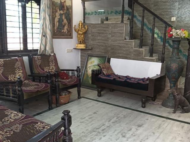 4 BHK Independent House in Athwa for rent Surat. The reference number is 17515484