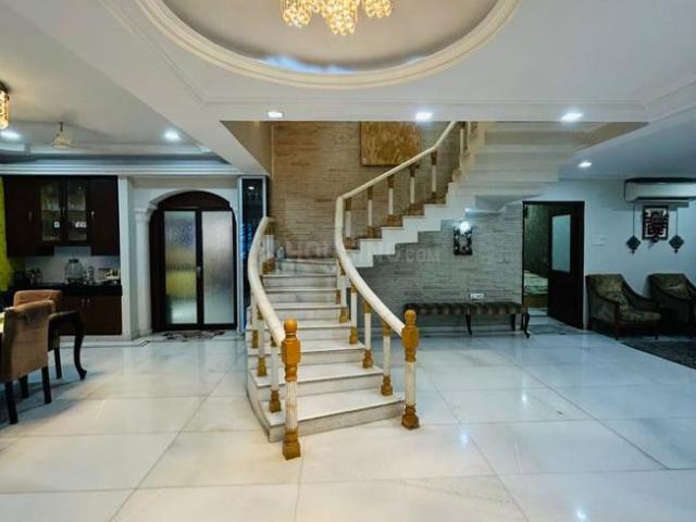 4 BHK Independent House in Banjara Hills for resale Hyderabad. The reference number is 19433978