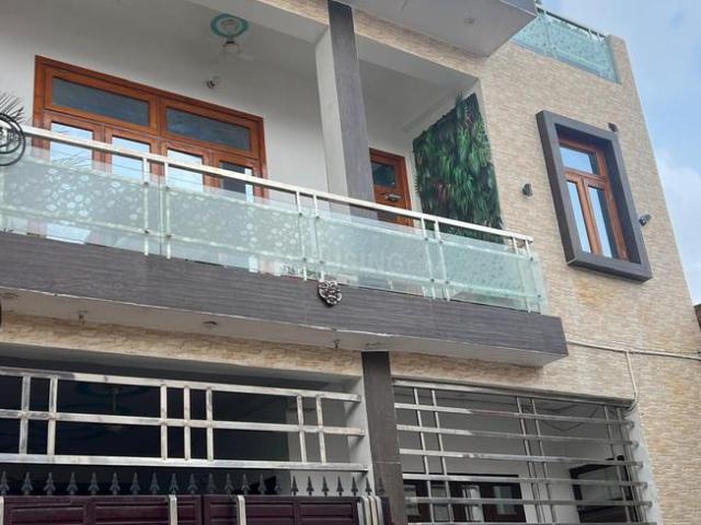 4 BHK Independent House in Balaganj for rent Lucknow. The reference number is 20218294