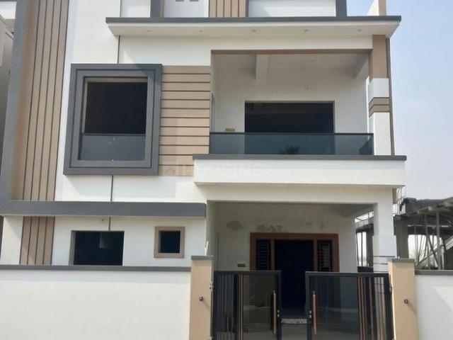 4 BHK Independent House in Beeramguda for resale Sangareddy. The reference number is 20172248