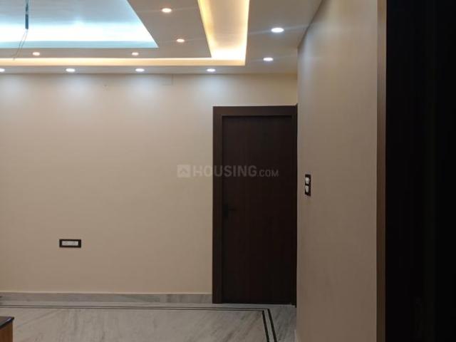4 BHK Independent House in Behala for rent Kolkata. The reference number is 21055369