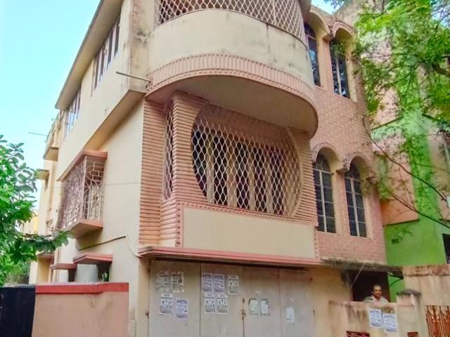 4 BHK Independent House in Behala for resale Kolkata. The reference number is 20349621