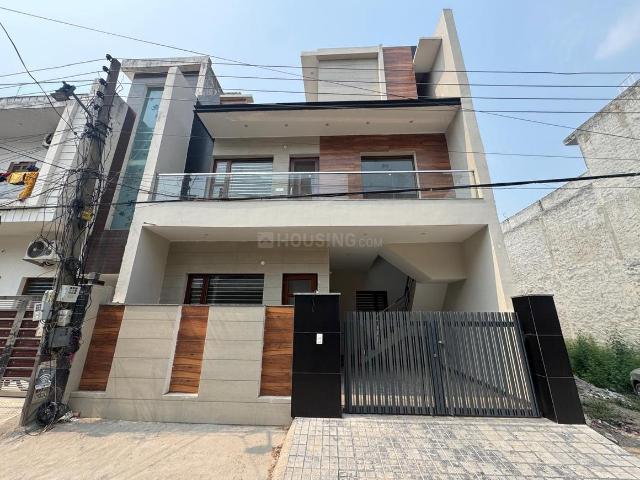 4 BHK Independent House in Bhabat for resale Zirakpur. The reference number is 20209509