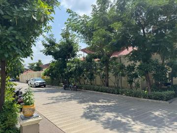 4 BHK Independent House in Bhadaj for resale Ahmedabad. The reference number is 19487296
