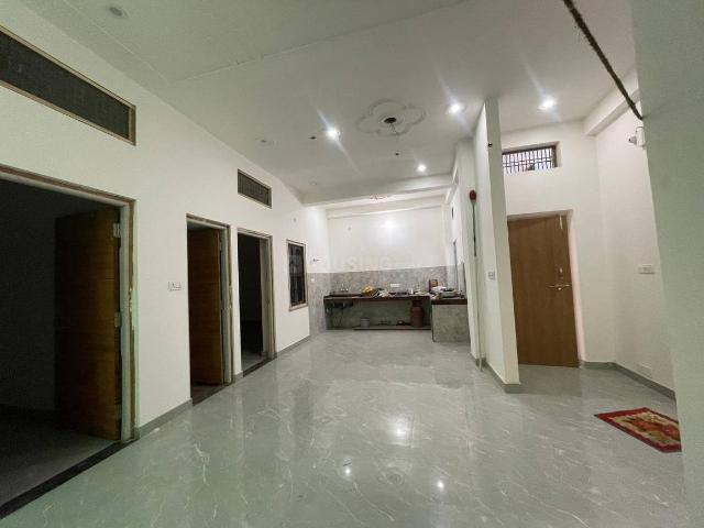 4 BHK Independent House in Bharilayi for rent Varanasi. The reference number is 18876235