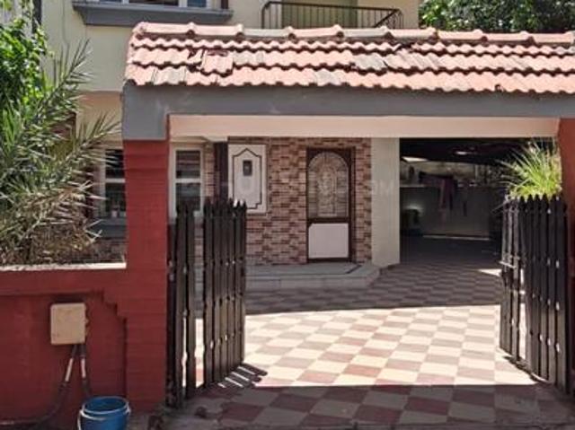 4 BHK Independent House in Bodakdev for resale Ahmedabad. The reference number is 20269195