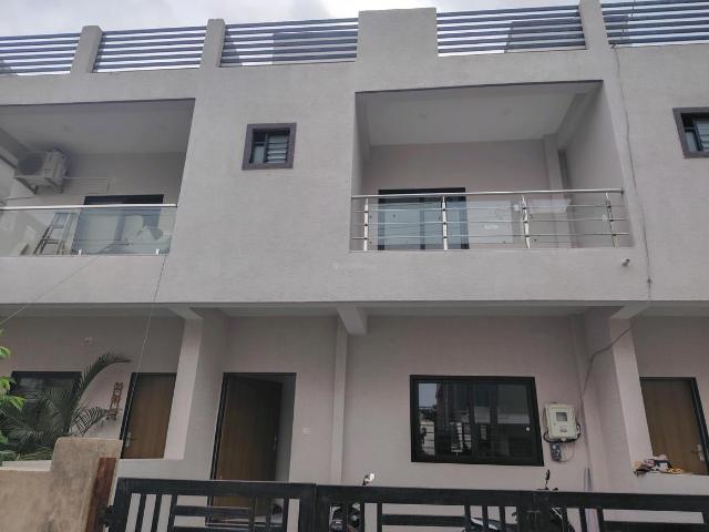 4 BHK Independent House in Bopal for rent Ahmedabad. The reference number is 17472107