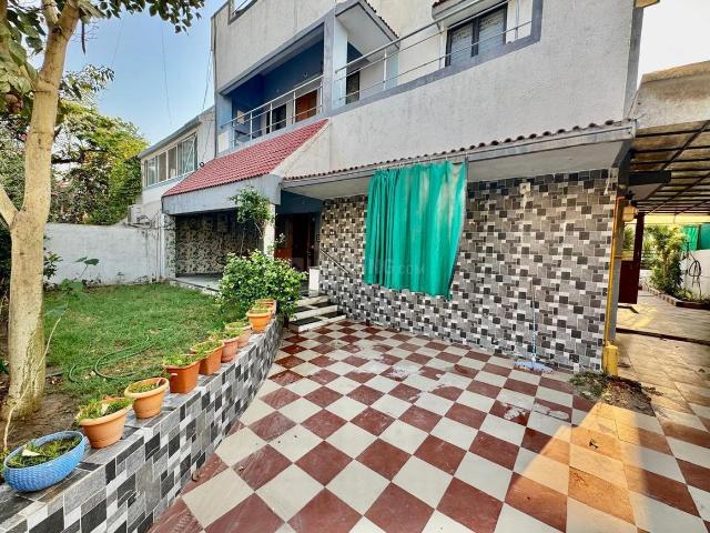 4 BHK Independent House in Bopal for resale Ahmedabad. The reference number is 20097935