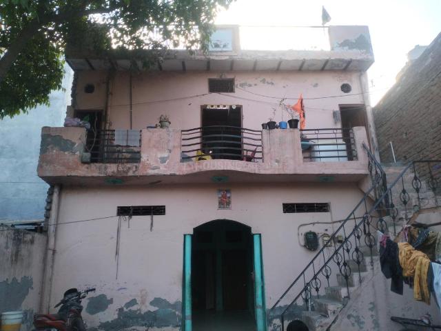 4 BHK Independent House in Burari for resale New Delhi. The reference number is 14313710