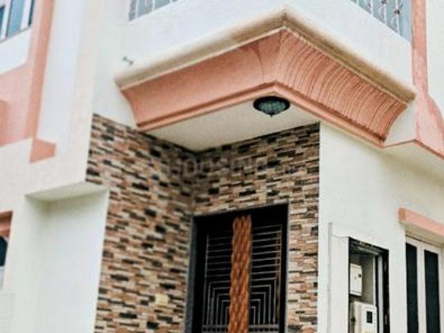 4 BHK Independent House in Chanakyapuri for resale Ahmedabad. The reference number is 20780664