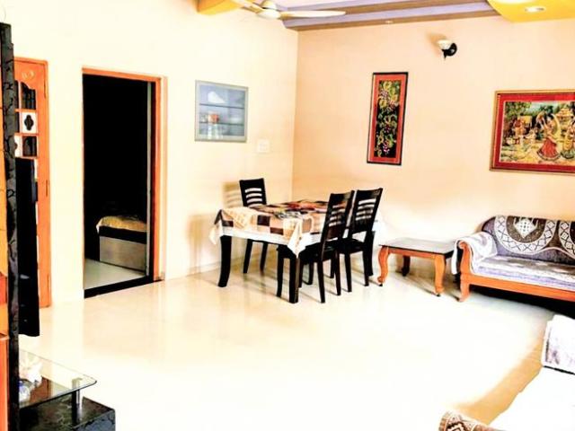4 BHK Independent House in Chanakyapuri for resale Ahmedabad. The reference number is 21272214
