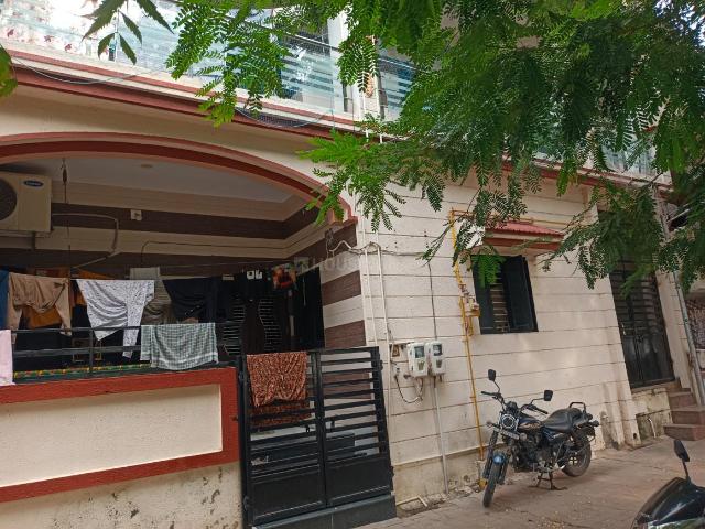 4 BHK Independent House in Chandkheda for resale Ahmedabad. The reference number is 20824439