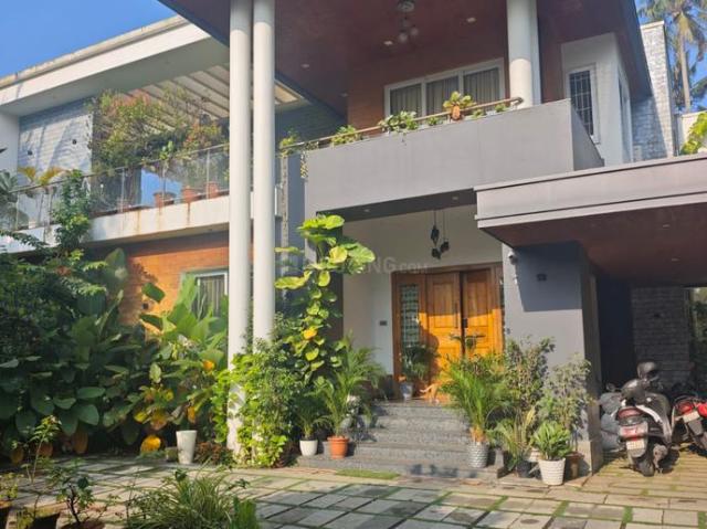 4 BHK Independent House in Cheranalloor for resale Kochi. The reference number is 18479326