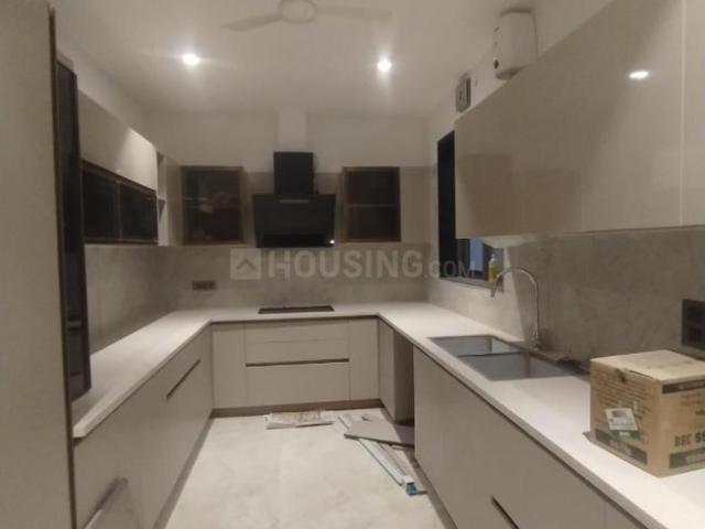 4 BHK Independent House in Chittaranjan Park for resale New Delhi. The reference number is 20757351