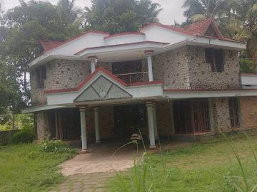 4 BHK Independent House in Chiyyaram for resale Thrissur. The reference number is 20360279