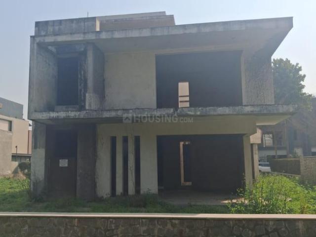 4 BHK Independent House in Deatwal for resale Ludhiana. The reference number is 19563022