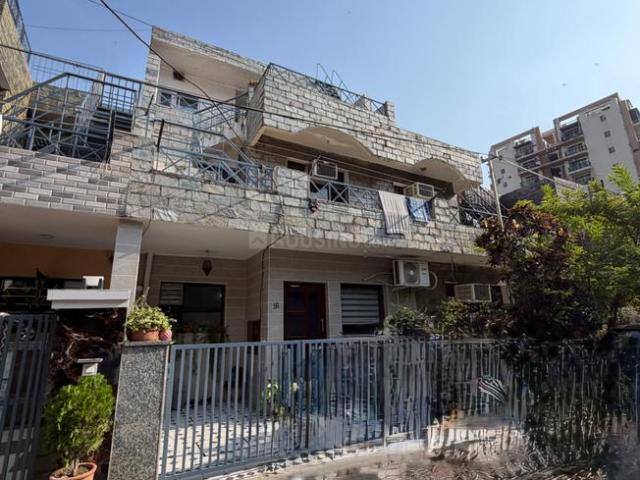 4 BHK Independent House in Dhakoli for resale Zirakpur. The reference number is 21327213