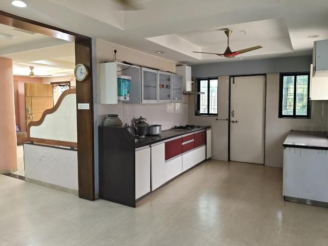 4 BHK Independent House in Dhankawadi for resale Pune. The reference number is 18892737
