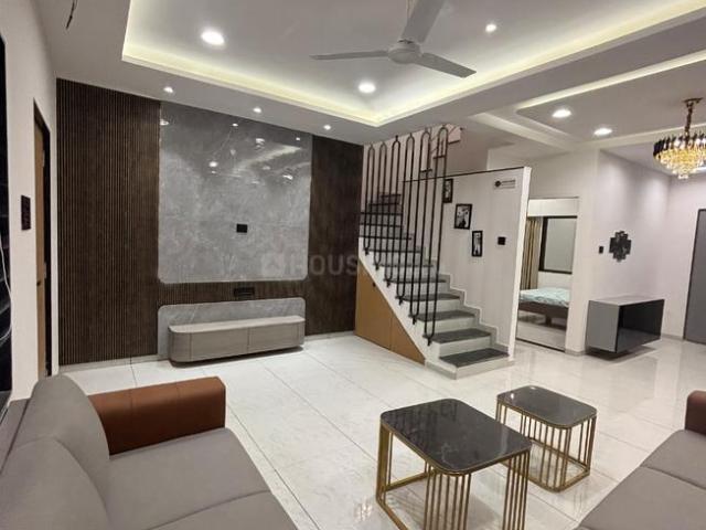 4 BHK Independent House in Dindoli for resale Surat. The reference number is 18709144
