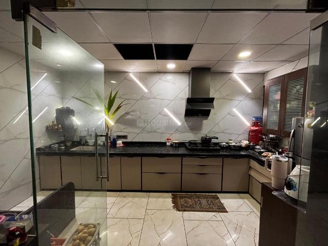 4 BHK Independent House in Dindoli for resale Surat. The reference number is 21015789