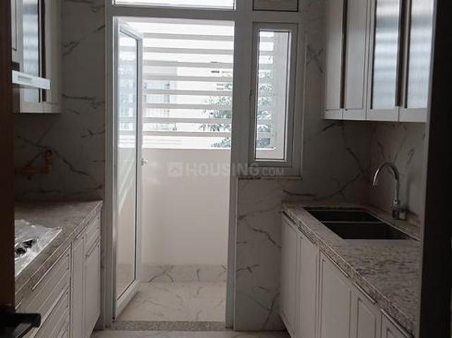 4 BHK Independent House in DLF Phase 5 for rent Gurgaon. The reference number is 19193560
