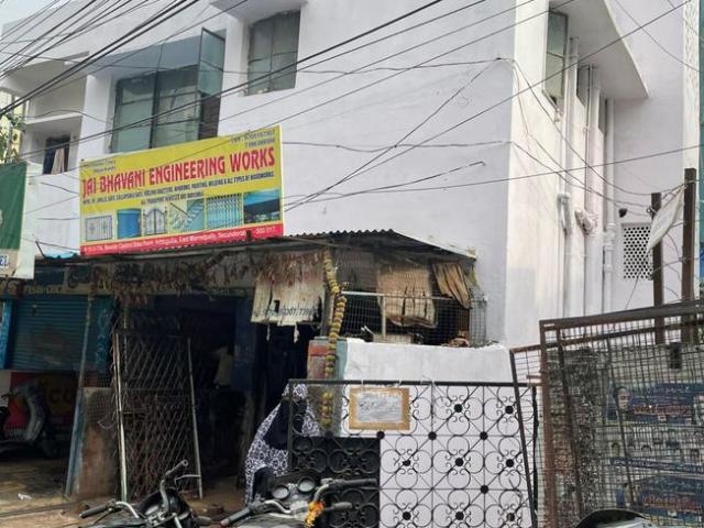 4 BHK Independent House in East Marredpally for resale Secunderabad. The reference number is 9443998