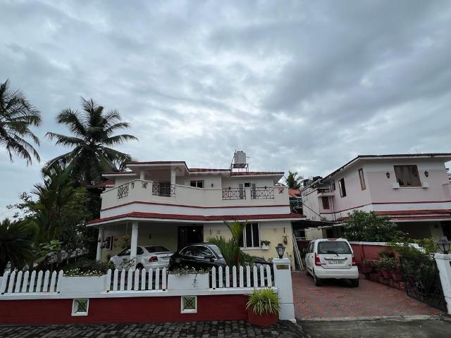 4 BHK Independent House in Elamakkara for rent Kochi. The reference number is 20601322