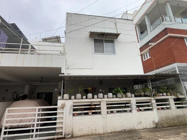 4 BHK Independent House in Ellora Park for resale Vadodara. The reference number is 20750870