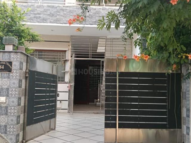 4 BHK Independent House in Gazipur for resale Zirakpur. The reference number is 18987790