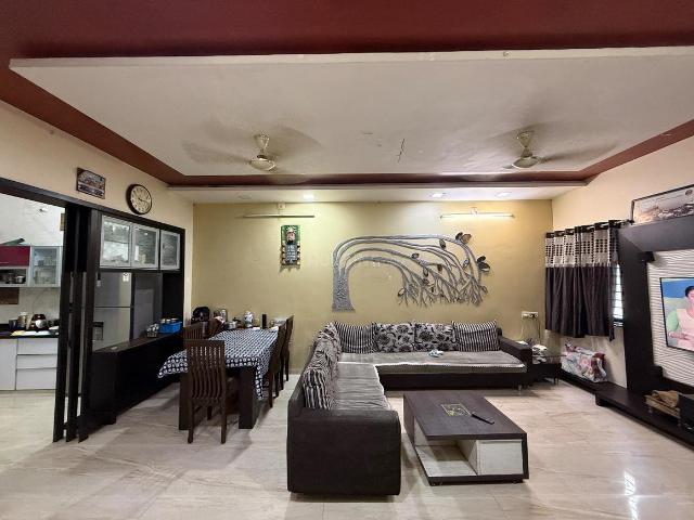 4 BHK Independent House in Ghatlodiya for resale Ahmedabad. The reference number is 18695379