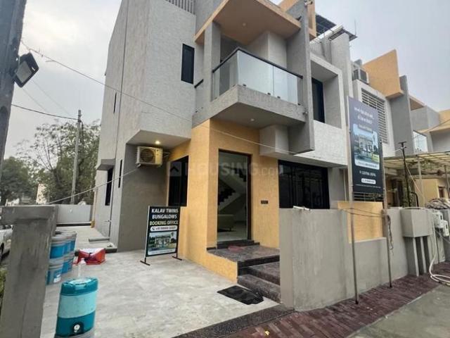 4 BHK Independent House in Ghuma for resale Ahmedabad. The reference number is 19478401