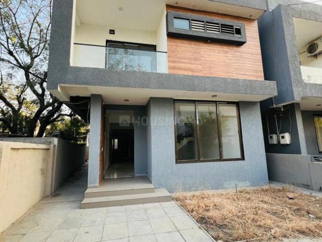 4 BHK Independent House in Ghuma for resale Ahmedabad. The reference number is 20275405