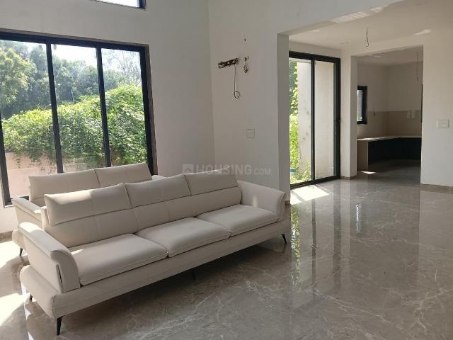 4 BHK Independent House in Ghuma for resale Ahmedabad. The reference number is 21171021