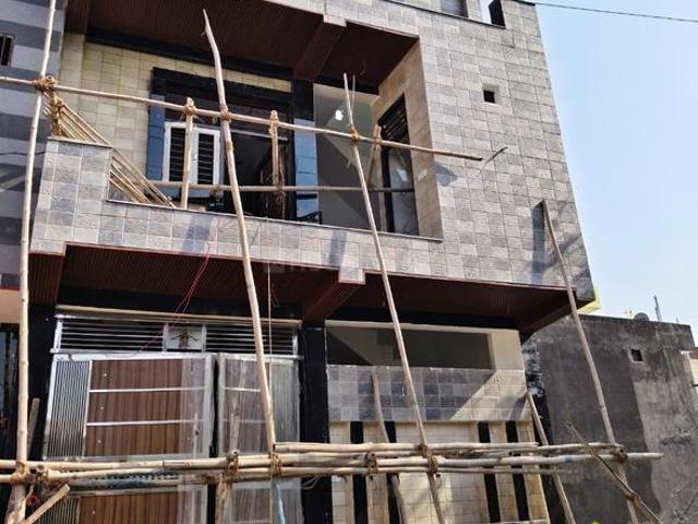 4 BHK Independent House in Govindpuram for resale Ghaziabad. The reference number is 19884055