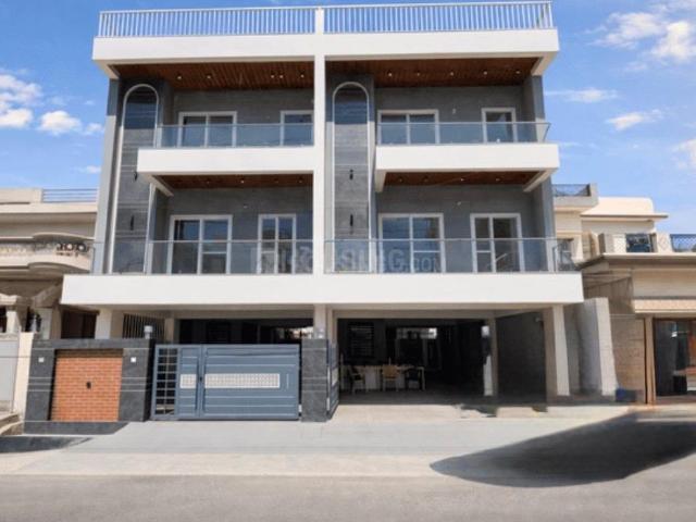 4 BHK Independent House in GMS Road for resale Dehradun. The reference number is 21123729