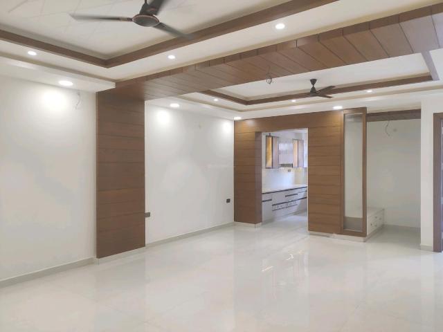 4 BHK Independent Builder Floor in Green Field Colony for resale Faridabad. The reference number is 21091033