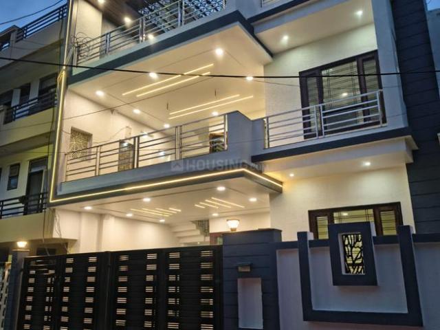 4 BHK Independent House in Indira Nagar for resale Lucknow. The reference number is 21272926