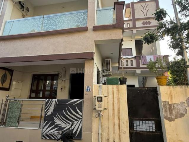 4 BHK Independent House in Isanpur for resale Ahmedabad. The reference number is 21305159