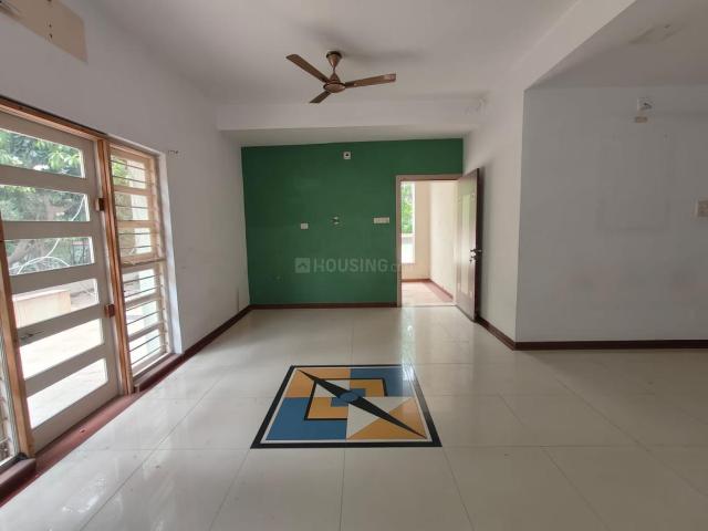 4 BHK Independent House in Iscon Ambli Road for resale Ahmedabad. The reference number is 21078939