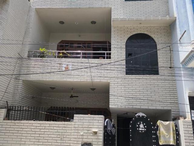4 BHK Independent House in Jacombpura for resale Gurgaon. The reference number is 20441023