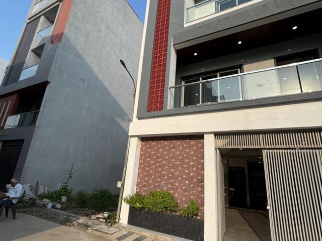 4 BHK Independent House in Jahangir Pura for resale Surat. The reference number is 21199058